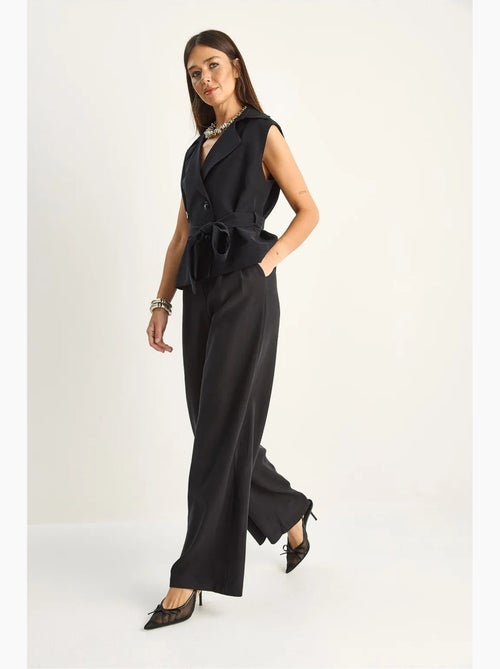 Ensemble coordonné taille haute à jambe large avec col châle lucci - Kiabi Ensemble coordonné taille haute à jambe large avec col châle lucci - Kiabi