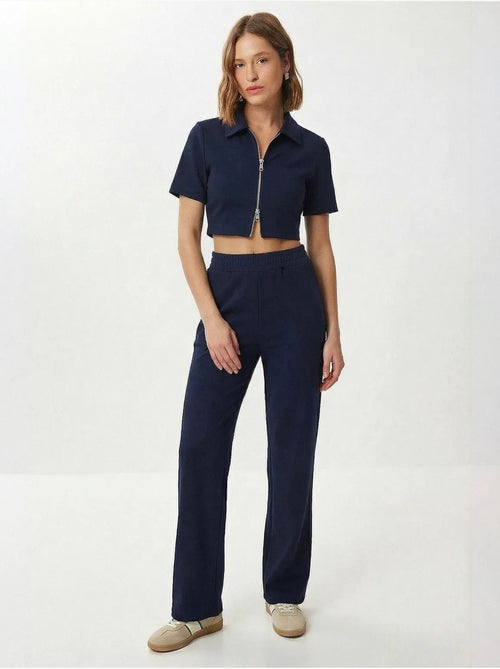 Ensemble coordonné taille haute jambes larges avec col chemise istanbul - Kiabi Ensemble coordonné taille haute jambes larges avec col chemise istanbul - Kiabi