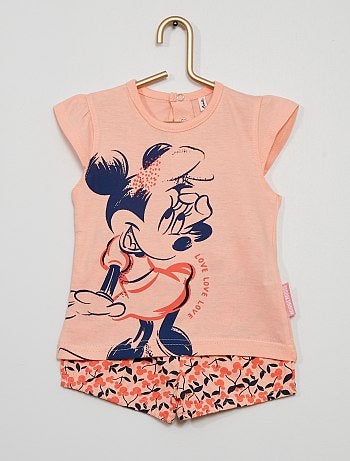 Ensemble court 'Minnie'