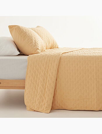 Ensemble couvre-lit uni en tissu à relief avec taie(s) d’oreiller - Gamusi.