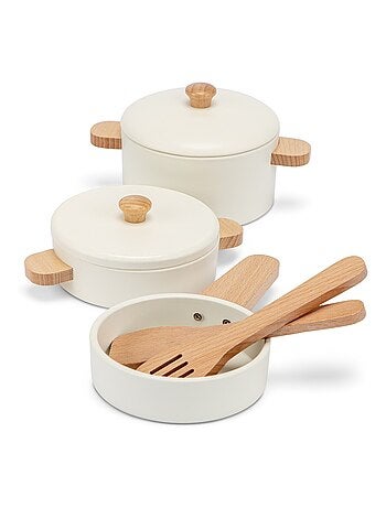 Ensemble de casseroles en bois