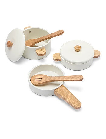 Ensemble de casseroles en bois
