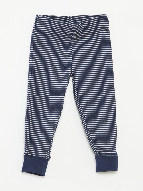 Ensemble de pyjama long t-shirt + pantalon à rayures - 2 pièces - Kiabi Ensemble de pyjama long t-shirt + pantalon à rayures - 2 pièces - Kiabi