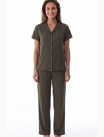 Ensemble de pyjama rhea en satin rayé, chemise à manches courtes et pantalon penti