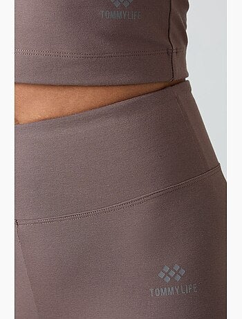 Ensemble de sport femme sans manches avec legging capri tommy