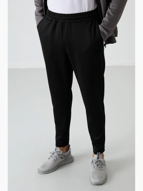 Ensemble de sport homme en scuba, col zippé tommy - Kiabi Ensemble de sport homme en scuba, col zippé tommy - Kiabi