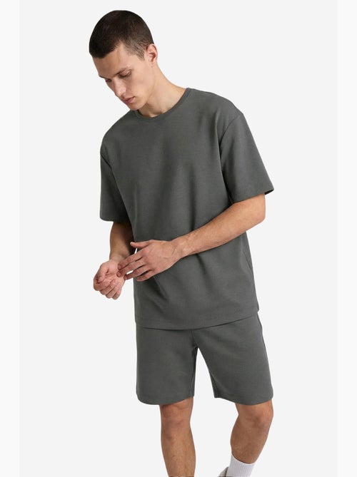 Ensemble de sport homme oversize court tommy - Kiabi Ensemble de sport homme oversize court tommy - Kiabi