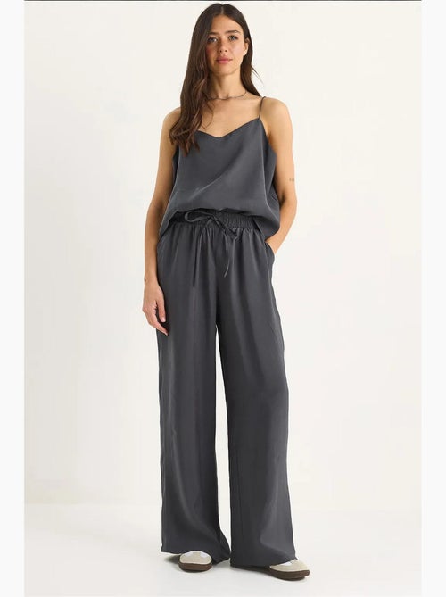 Ensemble débardeur sans manches et pantalon large lucci - Kiabi Ensemble débardeur sans manches et pantalon large lucci - Kiabi