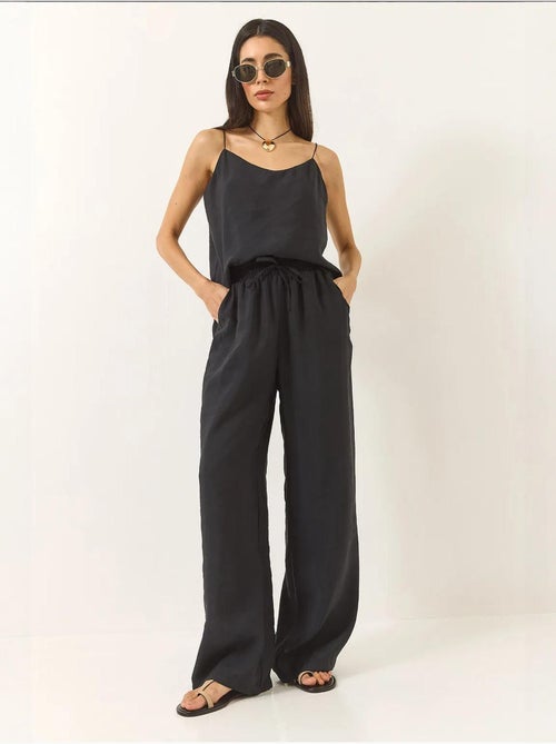 Ensemble débardeur sans manches et pantalon large lucci - Kiabi Ensemble débardeur sans manches et pantalon large lucci - Kiabi
