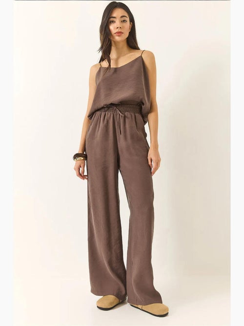 Ensemble débardeur sans manches et pantalon large lucci - Kiabi Ensemble débardeur sans manches et pantalon large lucci - Kiabi