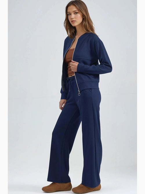 Ensemble deux pièces à capuche, taille haute et jambes larges hiccup - Kiabi Ensemble deux pièces à capuche, taille haute et jambes larges hiccup - Kiabi