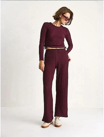 Ensemble deux pièces ajusté avec pantalon évasé lucci