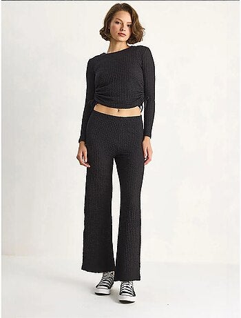 Ensemble deux pièces ajusté avec pantalon évasé lucci