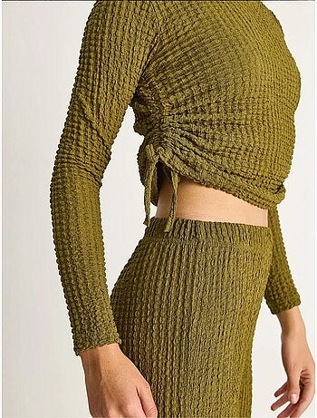 Ensemble deux pièces ajusté avec pantalon évasé lucci