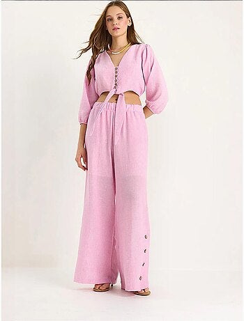 Ensemble deux pièces avec chemisier à nouer, ourlet boutonné doublé et pantalon doublé lucci