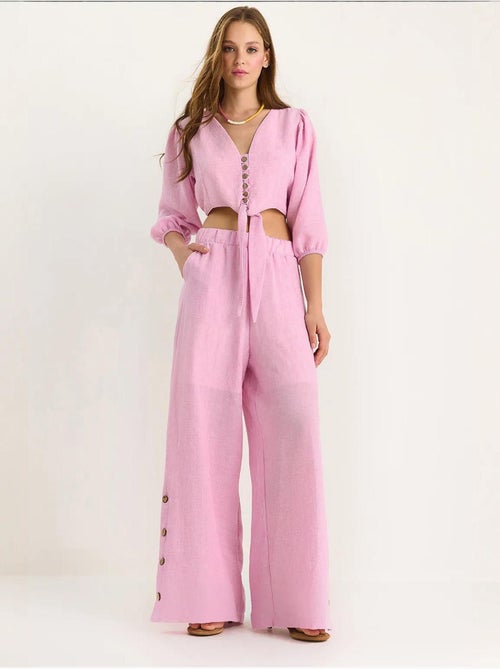 Ensemble deux pièces avec chemisier à nouer, ourlet boutonné doublé et pantalon doublé lucci - Kiabi Ensemble deux pièces avec chemisier à nouer, ourlet boutonné doublé et pantalon doublé lucci - Kiabi