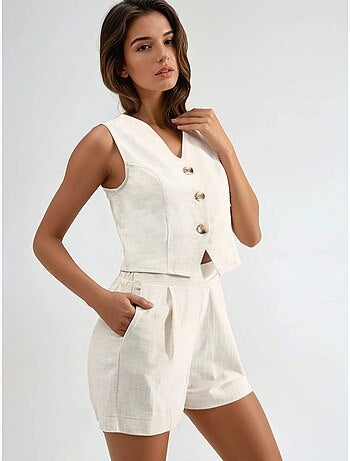 Ensemble deux pièces avec gilet et short en mélange de lin