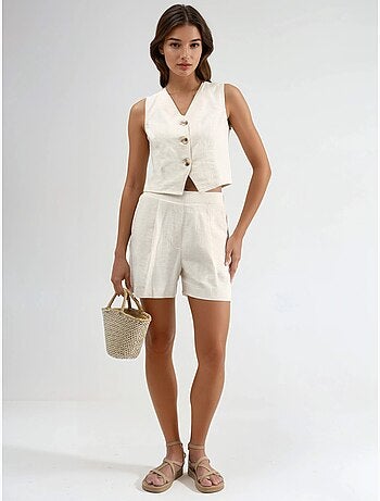 Ensemble deux pièces avec gilet et short en mélange de lin