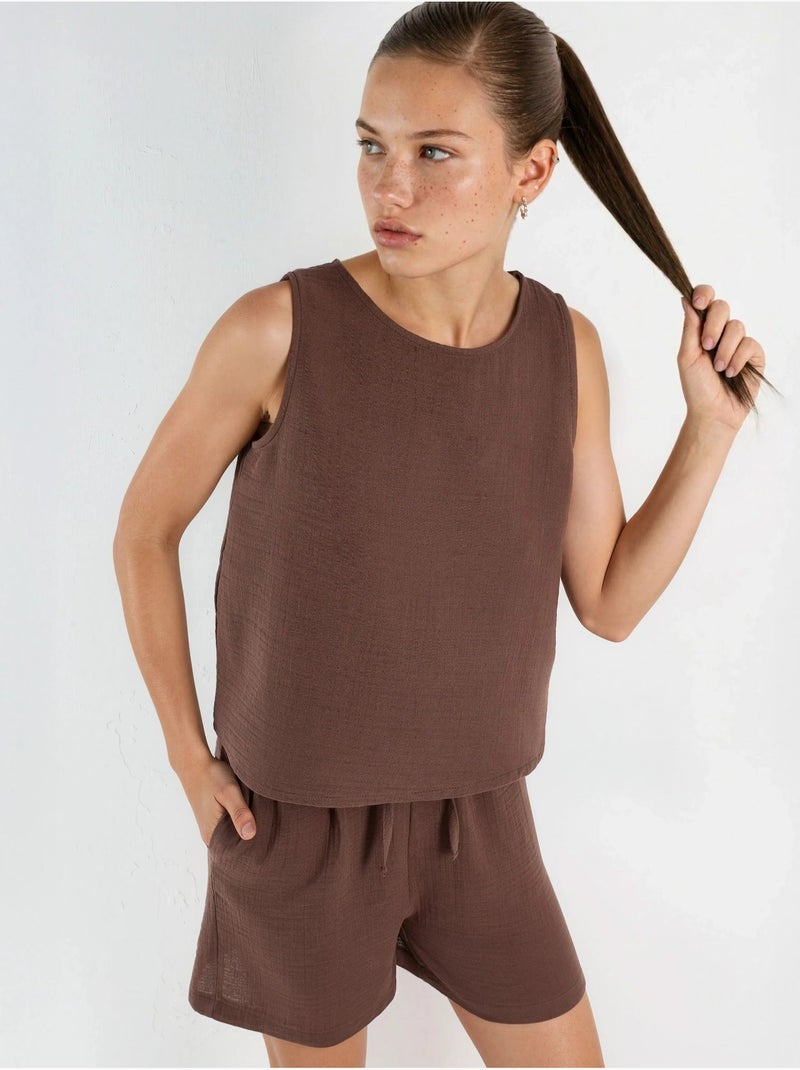 Ensemble deux pièces avec top en mousseline sans manches et short Marron chocolat - Kiabi
