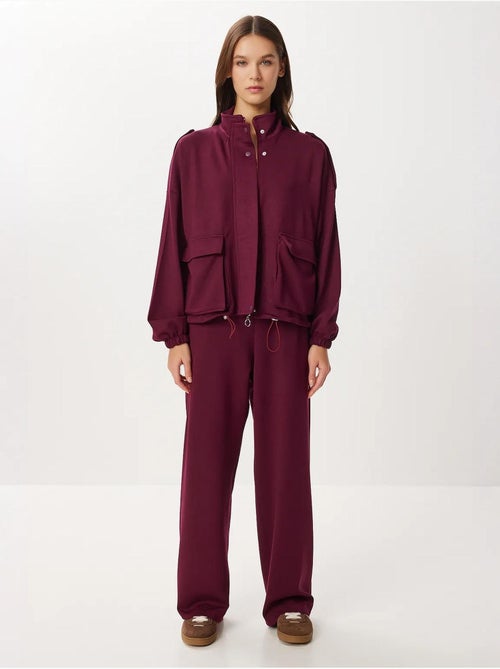 Ensemble deux pièces avec veste à détail poche et pantalon à jambes larges istanbul - Kiabi Ensemble deux pièces avec veste à détail poche et pantalon à jambes larges istanbul - Kiabi