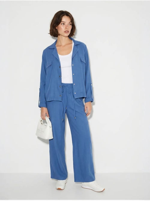 Ensemble deux pièces : blouse et pantalon large en crêpe lucci - Kiabi Ensemble deux pièces : blouse et pantalon large en crêpe lucci - Kiabi