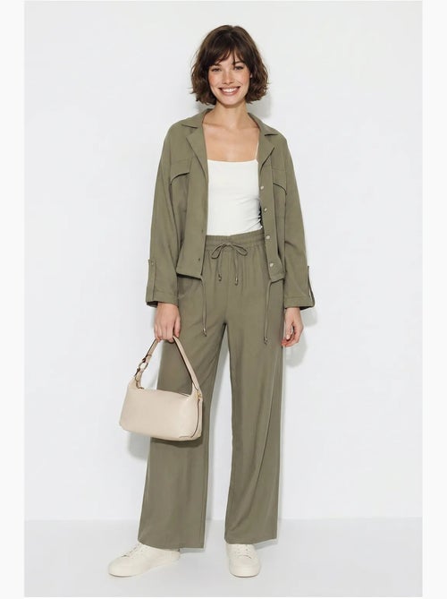 Ensemble deux pièces : blouse et pantalon large en crêpe lucci - Kiabi Ensemble deux pièces : blouse et pantalon large en crêpe lucci - Kiabi
