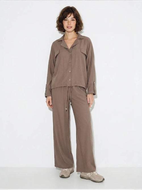 Ensemble deux pièces : blouse et pantalon large en crêpe lucci - Kiabi Ensemble deux pièces : blouse et pantalon large en crêpe lucci - Kiabi