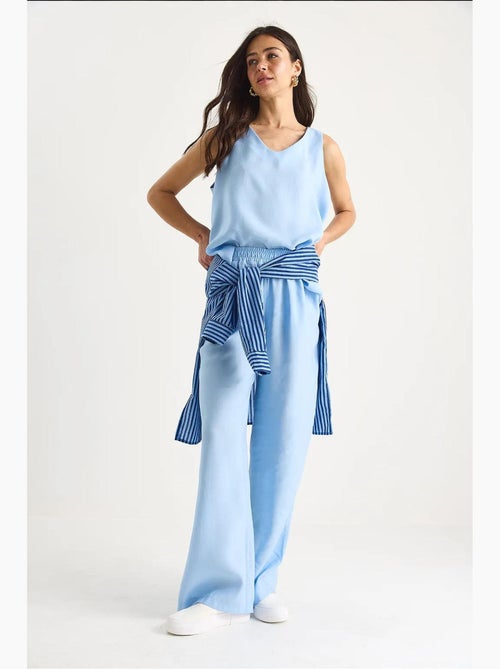 Ensemble deux pièces : chemisier à bretelles et col en v, pantalon palazzo lucci - Kiabi Ensemble deux pièces : chemisier à bretelles et col en v, pantalon palazzo lucci - Kiabi