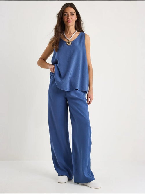 Ensemble deux pièces : chemisier à bretelles et col en v, pantalon palazzo lucci - Kiabi Ensemble deux pièces : chemisier à bretelles et col en v, pantalon palazzo lucci - Kiabi