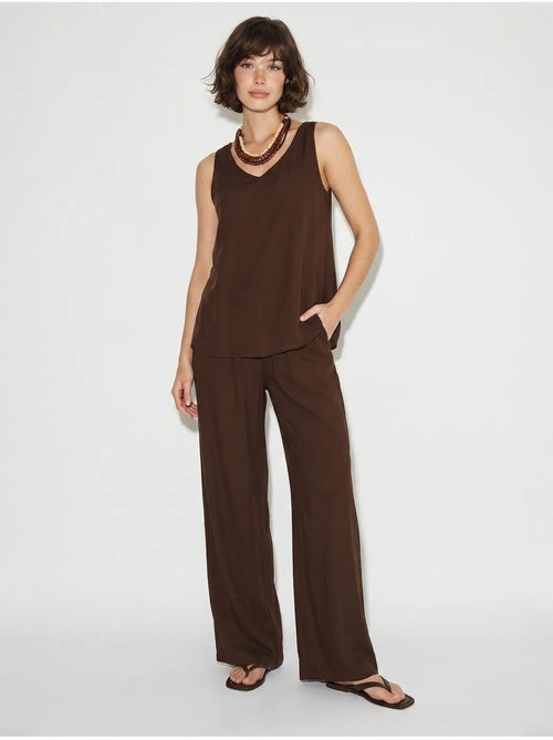 Ensemble deux pièces : chemisier à bretelles et col en v, pantalon palazzo lucci - Kiabi Ensemble deux pièces : chemisier à bretelles et col en v, pantalon palazzo lucci - Kiabi