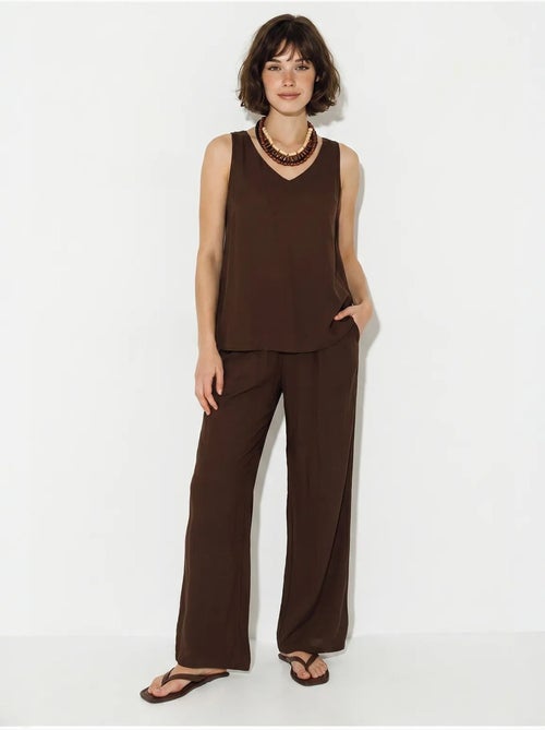 Ensemble deux pièces : chemisier à bretelles et col en v, pantalon palazzo lucci - Kiabi Ensemble deux pièces : chemisier à bretelles et col en v, pantalon palazzo lucci - Kiabi