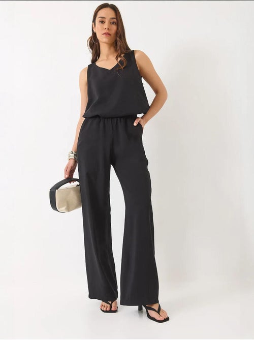 Ensemble deux pièces : chemisier à bretelles et col en v, pantalon palazzo lucci - Kiabi Ensemble deux pièces : chemisier à bretelles et col en v, pantalon palazzo lucci - Kiabi