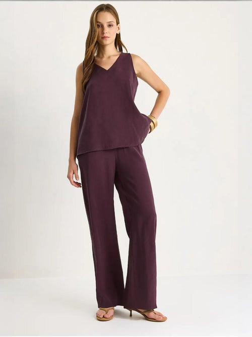 Ensemble deux pièces : chemisier à bretelles et col en v, pantalon palazzo lucci - Kiabi Ensemble deux pièces : chemisier à bretelles et col en v, pantalon palazzo lucci - Kiabi