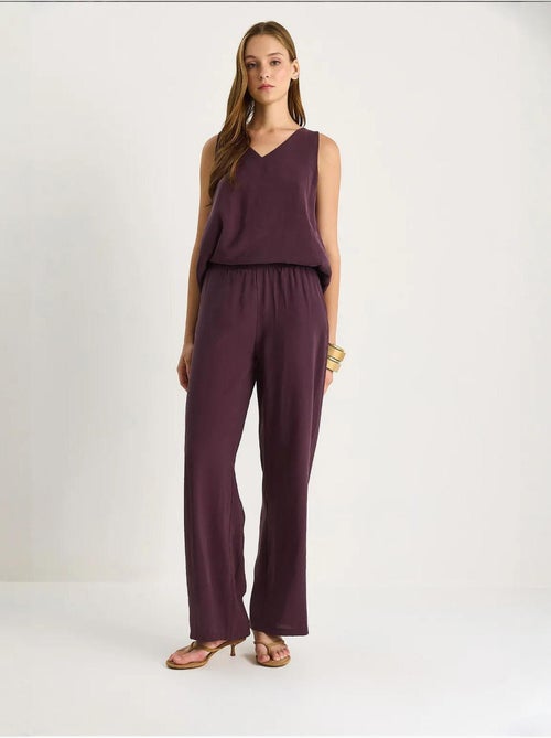 Ensemble deux pièces : chemisier à bretelles et col en v, pantalon palazzo lucci - Kiabi Ensemble deux pièces : chemisier à bretelles et col en v, pantalon palazzo lucci - Kiabi