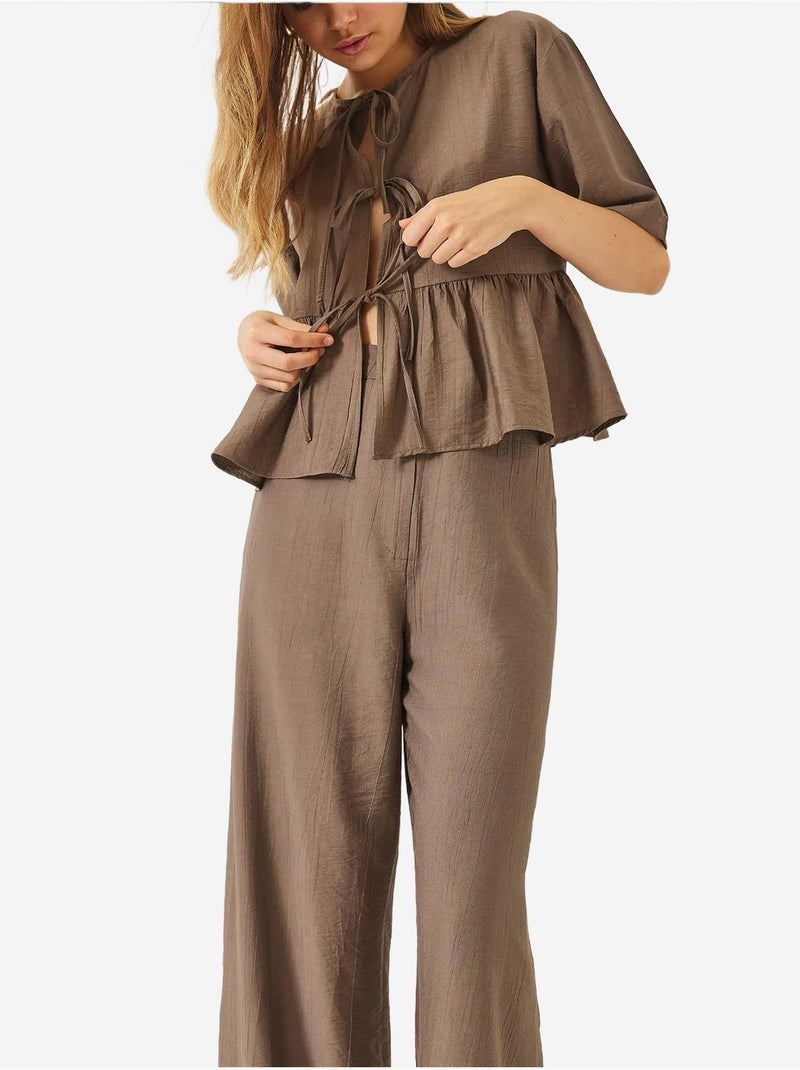 Ensemble deux pièces chemisier et pantalon à manches courtes avec détails noués de bianco lucci Camel - Kiabi