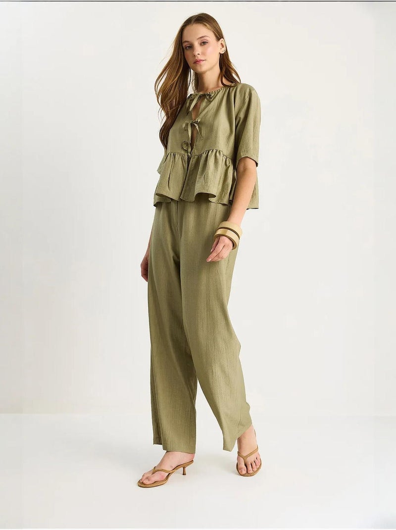 Ensemble deux pièces chemisier et pantalon à manches courtes avec détails noués de bianco lucci Kaki - Kiabi