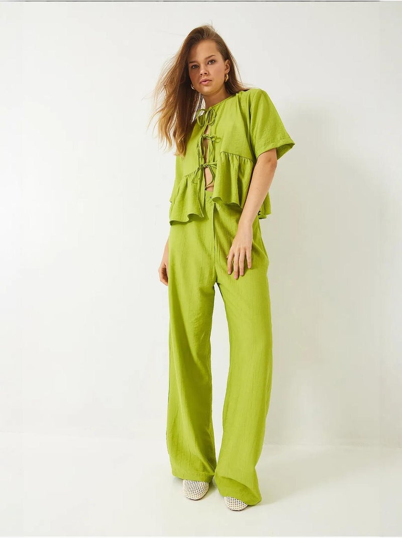 Ensemble deux pièces chemisier et pantalon à manches courtes avec détails noués de bianco lucci Vert tilleul - Kiabi