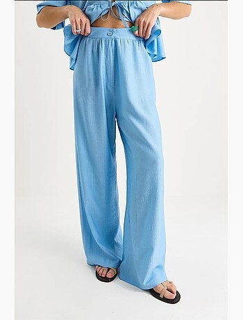 Ensemble deux pièces chemisier et pantalon à manches courtes avec détails noués lucci