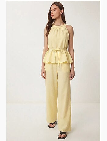 Ensemble deux pièces coordonné à taille haute et col halter istanbul