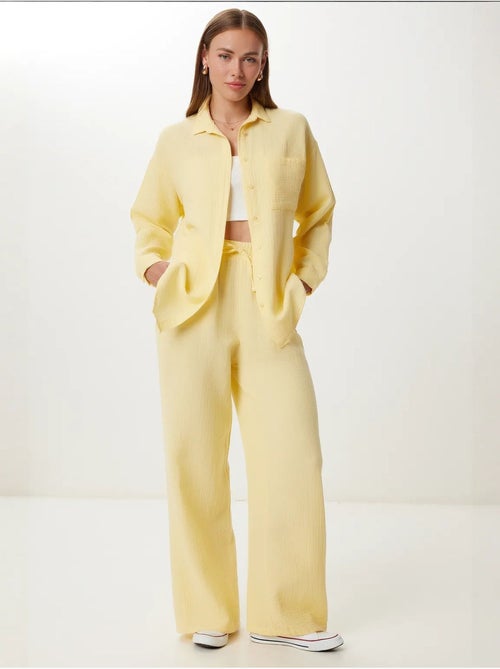 Ensemble deux pièces coordonné à taille haute, jambe large et col chemise istanbul - Kiabi Ensemble deux pièces coordonné à taille haute, jambe large et col chemise istanbul - Kiabi