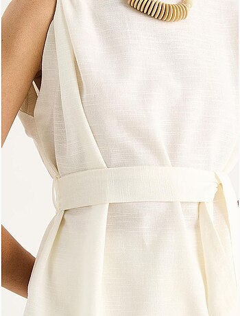 Ensemble deux pièces en lin avec ceinture et nœud aux épaules bianco lucci