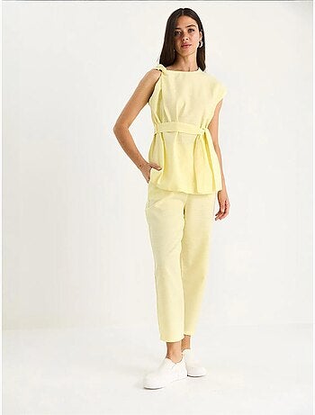 Ensemble deux pièces en lin avec ceinture et nœud aux épaules bianco lucci