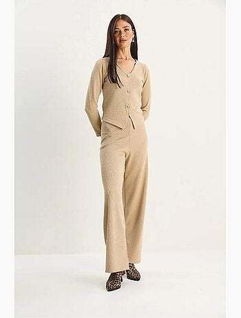 Ensemble deux pièces en maille à col v et jambes larges lucci