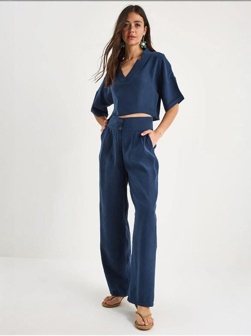 Ensemble deux pièces en modal avec chemisier col v et pantalon taille haute lucci - Kiabi Ensemble deux pièces en modal avec chemisier col v et pantalon taille haute lucci - Kiabi
