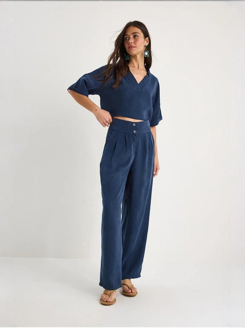 Ensemble deux pièces en modal avec chemisier col v et pantalon taille haute lucci - Kiabi Ensemble deux pièces en modal avec chemisier col v et pantalon taille haute lucci - Kiabi