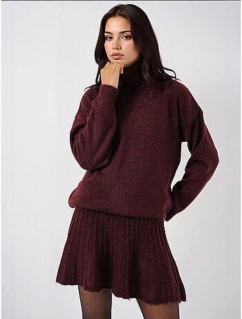 Ensemble deux pièces en tricot avec jupe et pull bdart