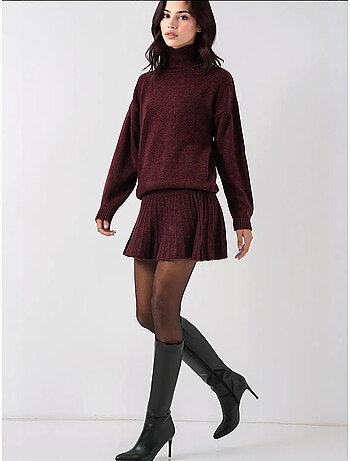 Ensemble deux pièces en tricot avec jupe et pull bdart