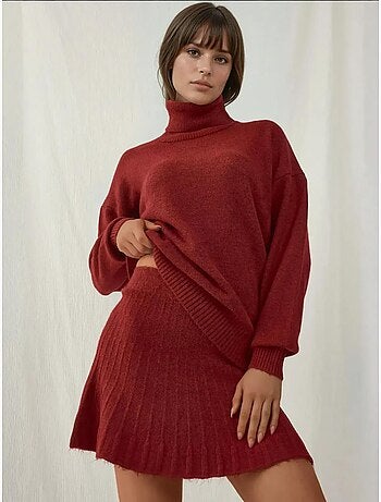 Ensemble deux pièces en tricot avec jupe et pull bdart