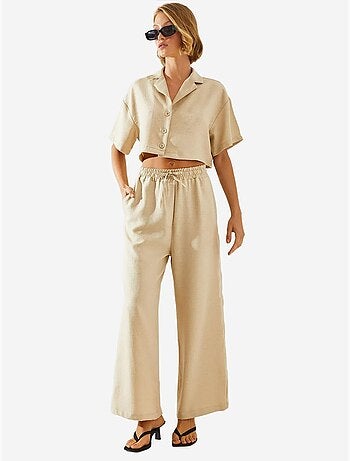 Ensemble deux pièces haut court à col veste et pantalon boutonné à poches lucci