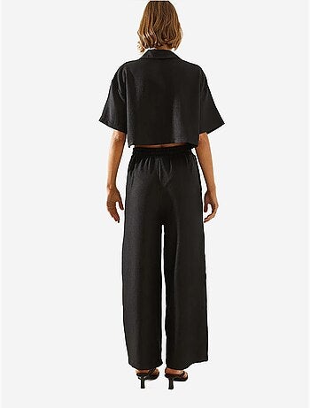 Ensemble deux pièces haut court à col veste et pantalon boutonné à poches lucci